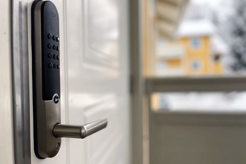 För de anmälda bostadsinbrotten noterades en minskning jämfört med första halvåret 2025. För de anmälda bostadsinbrotten noterades en minskning jämfört med första halvåret 2025.