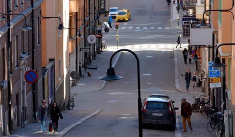 Fastighetsbranschen utgör ett attraktivt verktyg för att tvätta och investera brottsvinster. Fastighetsbranschen utgör ett attraktivt verktyg för att tvätta och investera brottsvinster.