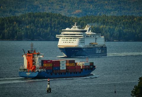 Den trådlösa detekteringslösningen är särskilt relevant för last- och handelsfartyg, där långa avstånd och komplexa fartygsstrukturer gör kabeldragning både tidskrävande och kostsam. Foto: Vidar Nordli Mathisen Den trådlösa detekteringslösningen är särskilt relevant för last- och handelsfartyg, där långa avstånd och komplexa fartygsstrukturer gör kabeldragning både tidskrävande och kostsam.